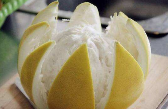 剥柚子的方法窍门 柚子皮的功效与作用