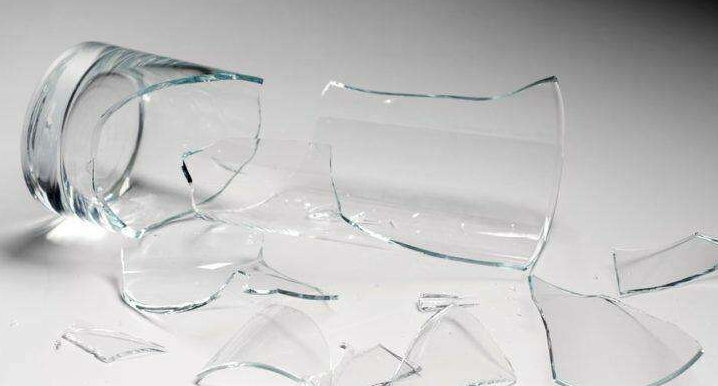 玻璃属于什么垃圾 玻璃属于哪类垃圾