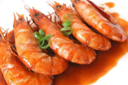油焖大虾怎么做 大厨的三个小技巧做出美食