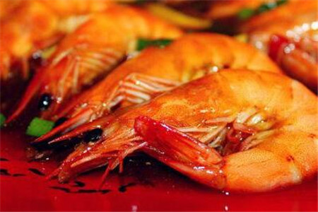 油焖大虾怎么做 大厨的三个小技巧做出美食