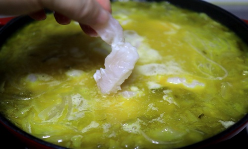 酸菜鱼的做法 最正宗的做法满满一锅太过瘾了！