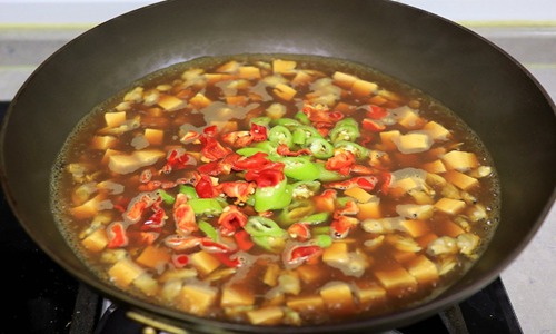 蛤蜊豆腐汤的做法 要想补钙就吃这道菜！