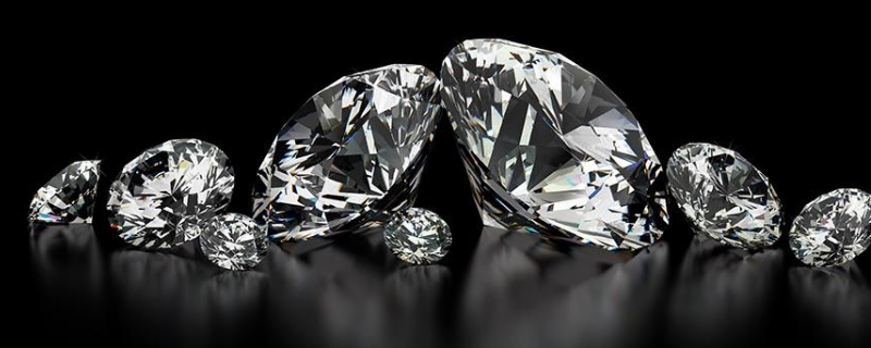 合成碳硅石是钻石吗? 碳硅石是天然的钻石吗?