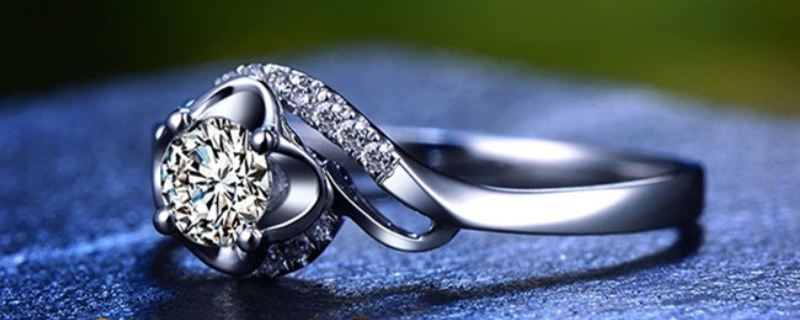 钻戒的戒托是什么材质 钻石戒指托用什么材质